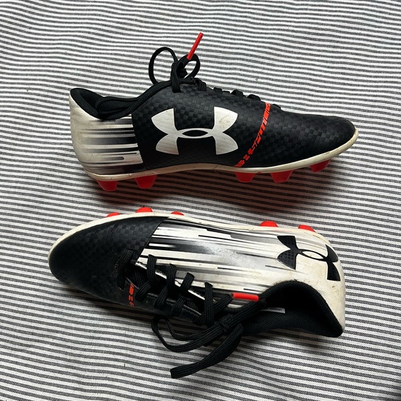 Under Armour Shoes Under Armour Boys Black White Football Cleats Size Poshmark